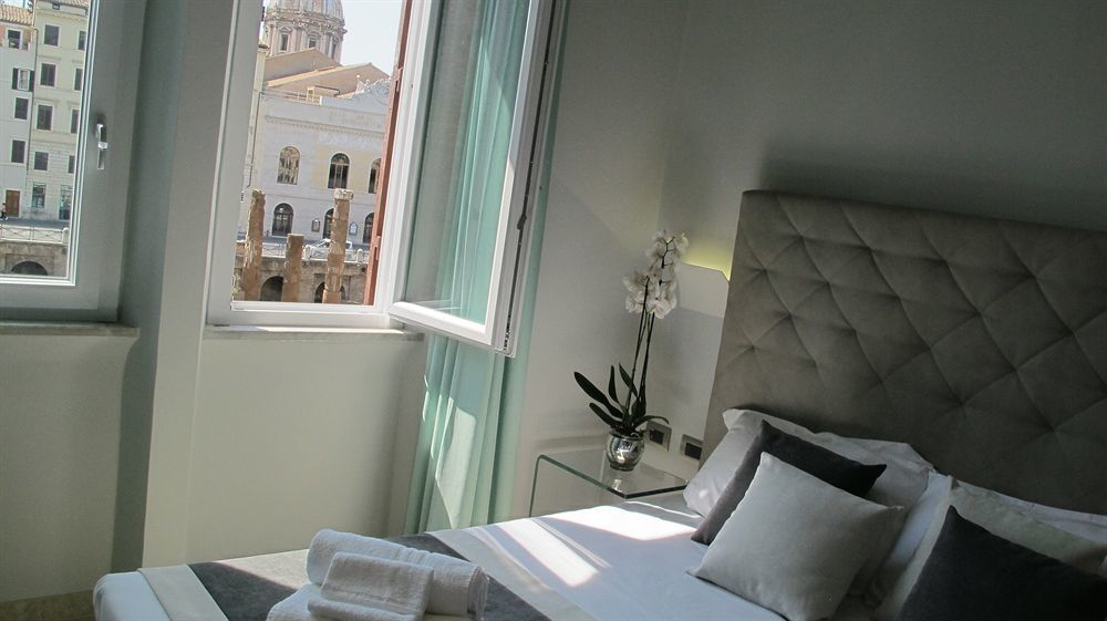 Pantheon Caesar Relais Hotel Rome Exterior photo