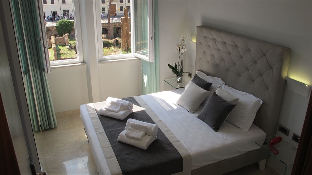 Pantheon Caesar Relais Hotel Rome Exterior photo