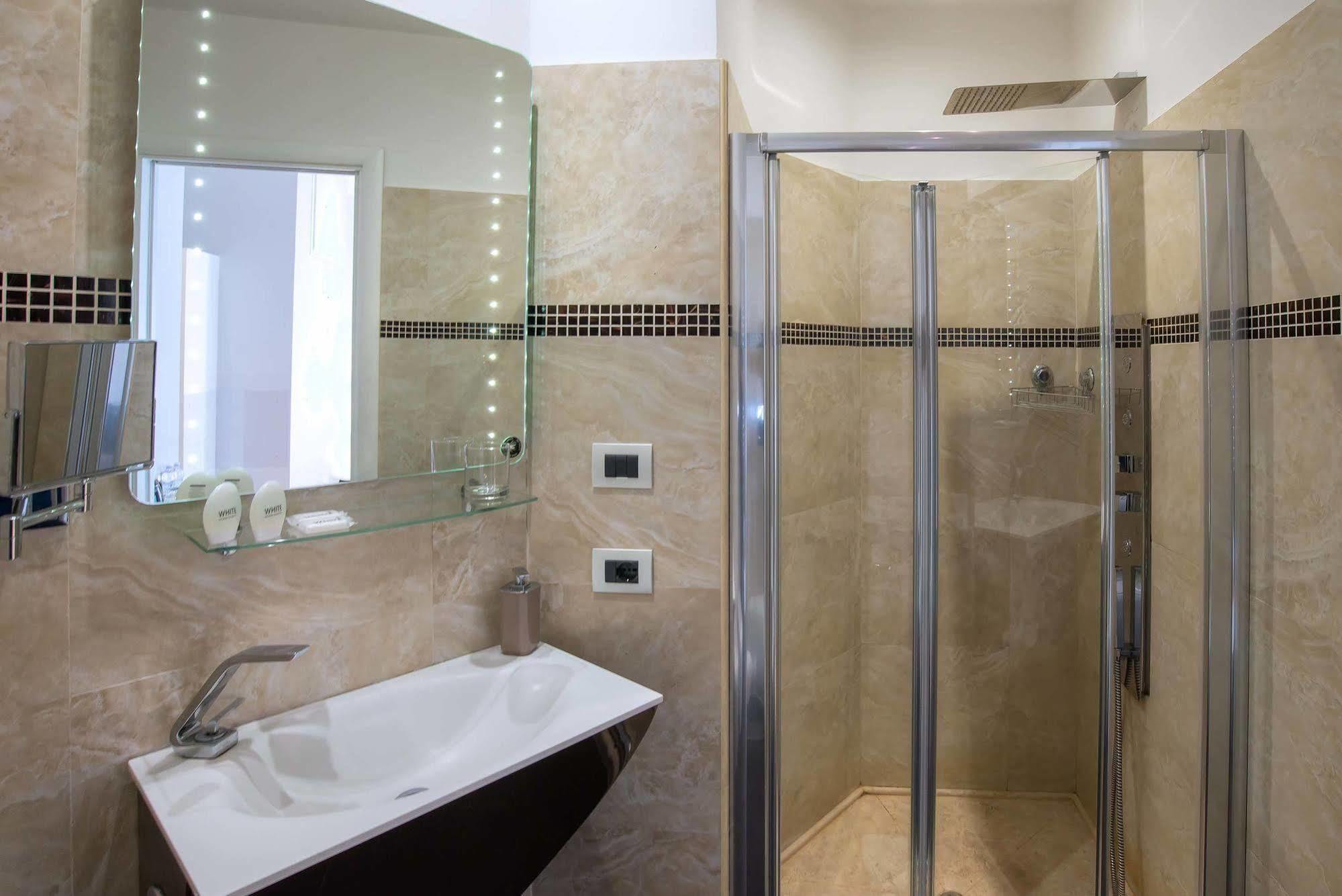 Pantheon Caesar Relais Hotel Rome Exterior photo