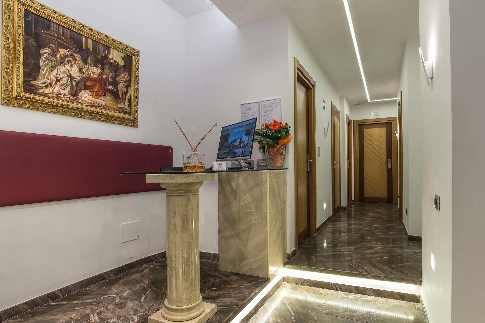 Pantheon Caesar Relais Hotel Rome Exterior photo